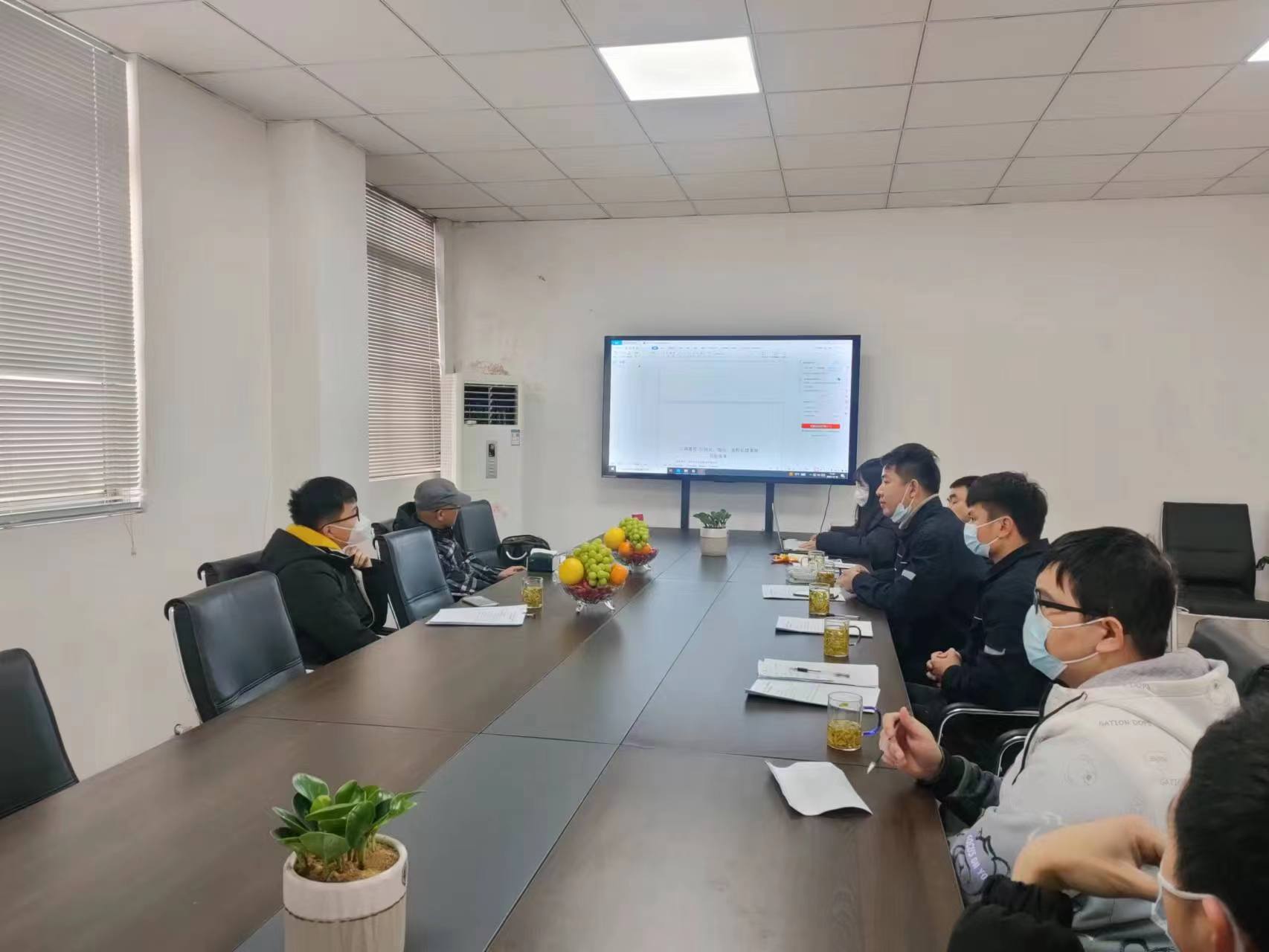 四川華川工業(yè)有限公司來我司驗(yàn)收設(shè)備